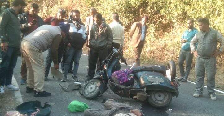 Uttarkashi Accident Bike collided with vehicle on Dhanari motorway, one died on the spot