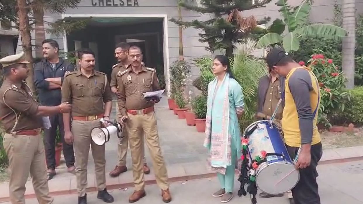 Mukhtar's wife Afsa Ansari's benami property confiscated: Action taken in Omaxe Society located in Vibhuti Kha