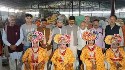 Ram became the bridegroom: The wedding procession is ready to leave from Ayodhya for Janakpur...excitement among the wedding guests; Devotees arrived from all over the country Ram Barat Preparations for grand Ram Barat to go from Ayodhya to Janakpur are in final stage.
