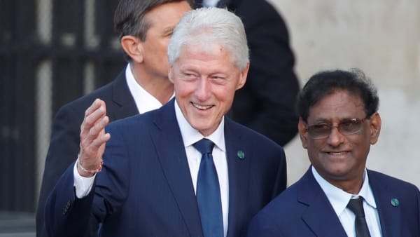 Bill Clinton Gandhi Idea India fully realised former us president on alleged Internal divisions