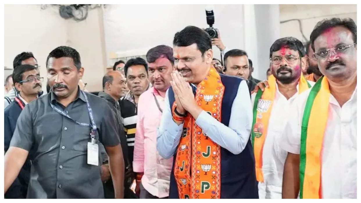 devendra fadnavis tells reason for quick delhi visit says wedding not politics maharashtra cm