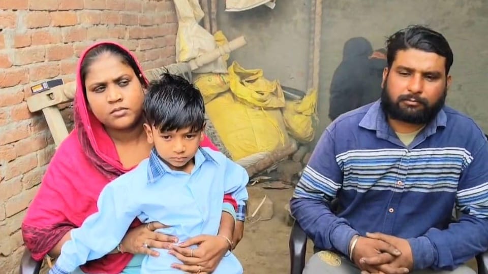 Child went to school hungry told his teacher no grains at home Firozpur news