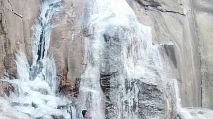 Himachal Weather forecast: Tabo's minimum temperature dropped to minus 10.4 degrees Celsius, chances of rain