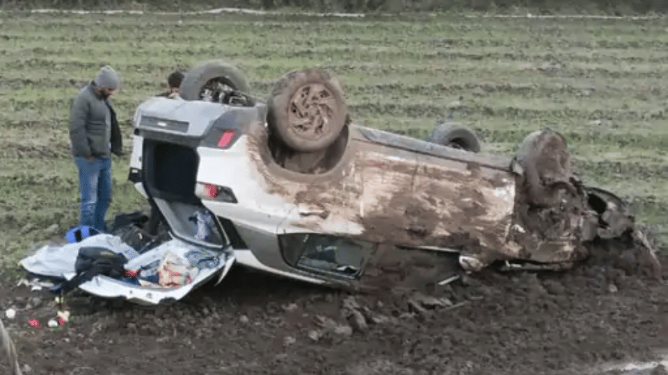 indore news car race road accident