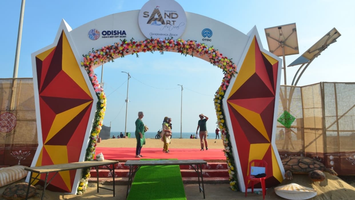 Odisha: Winter’s Warm Embrace for Tourists Konark Festival International Sand Art Festival