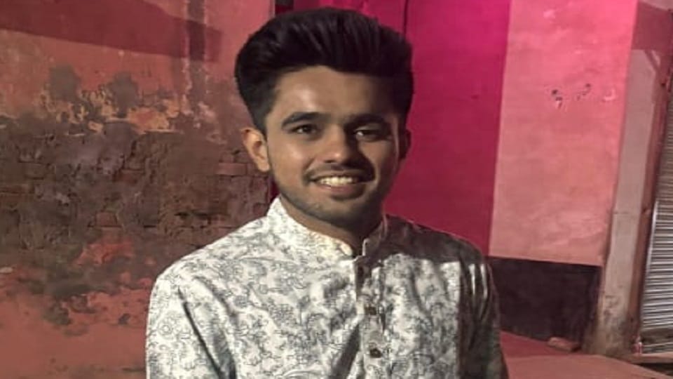 UP: Youth murdered in Meerut... Father said - Those who made the video viral by urinating killed my son