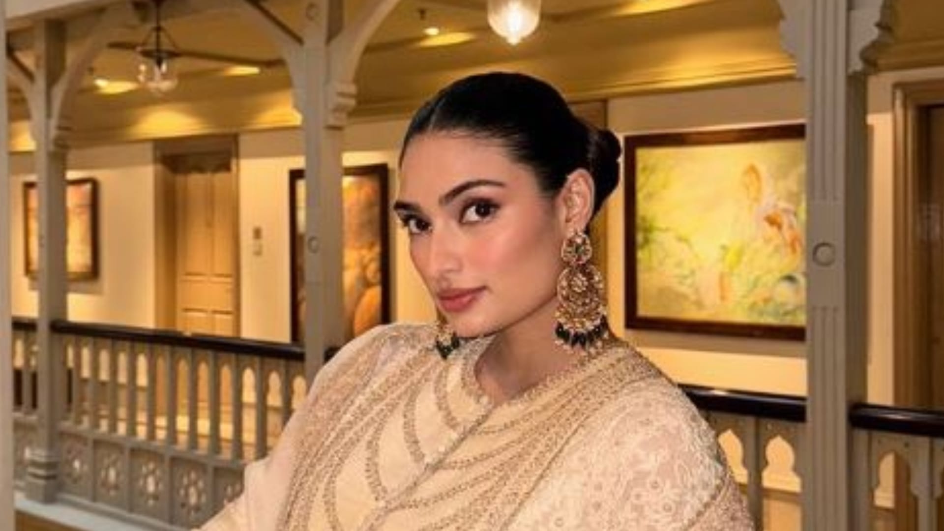 Athiya Shetty Welcomes Baby Girl Shares Joyful News with Fans on social Media