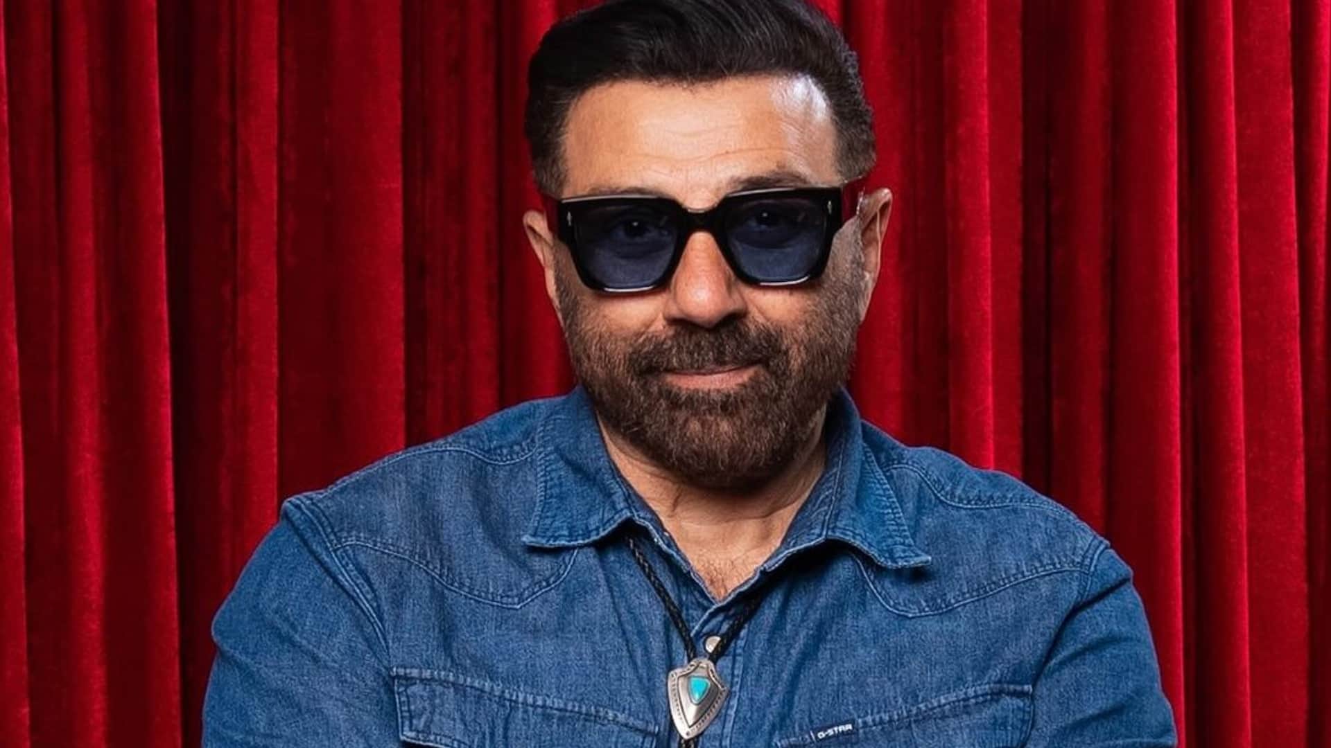 Aamir Khan Hails PM Narendra Modi Vision at Statue of Unity on Republic Day 2025