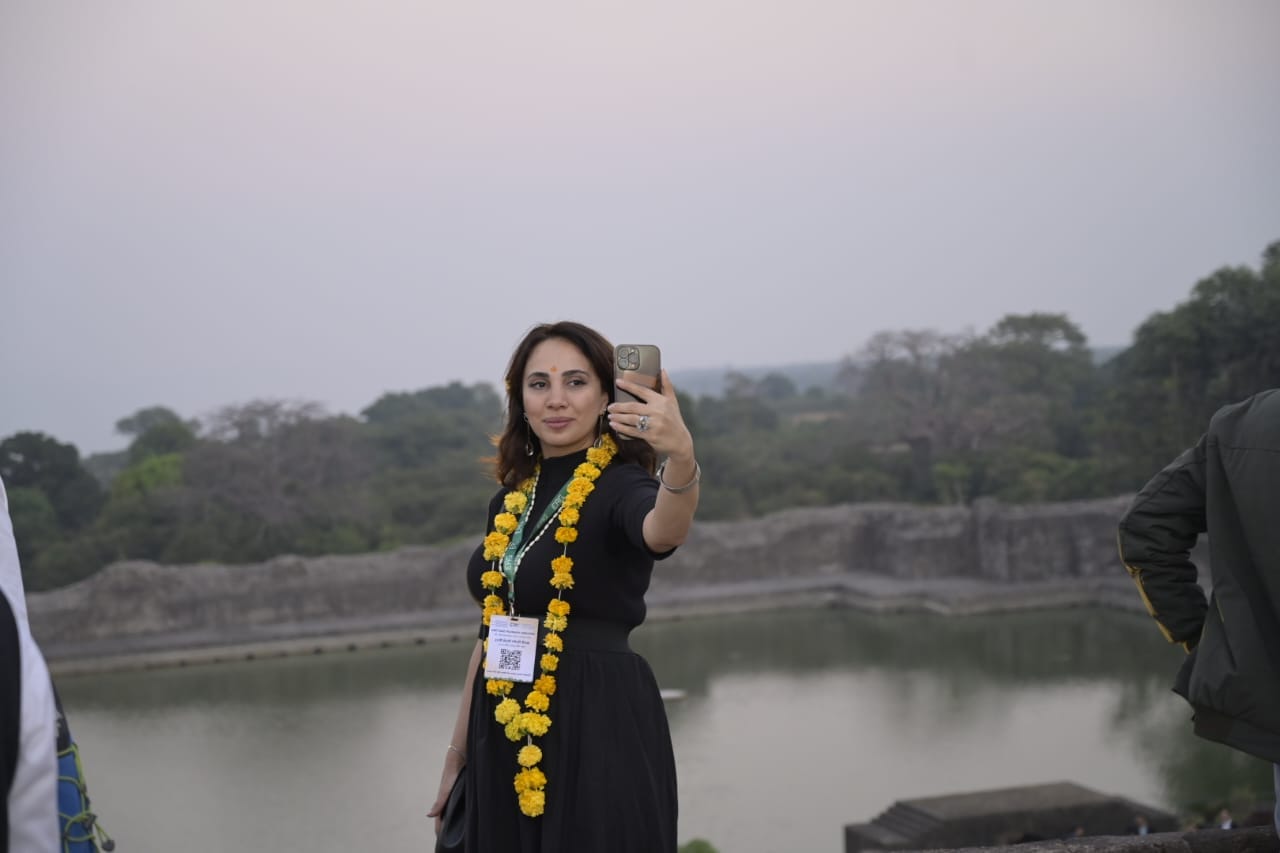 MP News: Representatives from 16 countries arrived in Mandu to attend the Asian conference