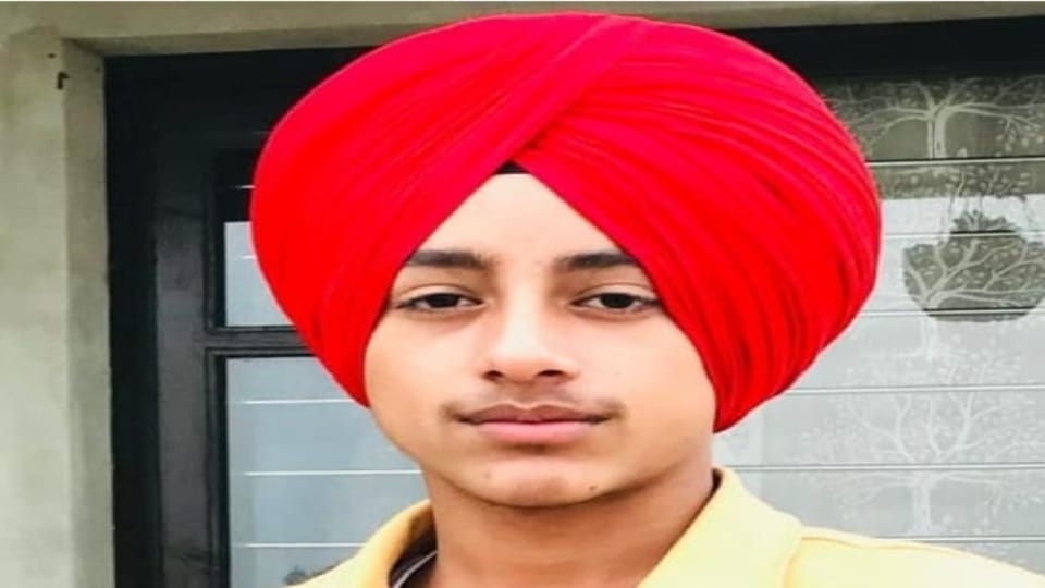 Young man dies after fell dowm form tractor while sowing wheat in Barnala