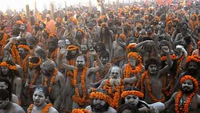 वर्चस्व की जंग: प्रथम शाही स्नान के लिए संतों के बीच कई बार हो चुका है युद्ध, संगम और हरिद्वार में हुआ रक्तपात Divya Kumbh-Bhavya Akhara: There have been many wars between Naga Sannyasis - Vairagis and saints