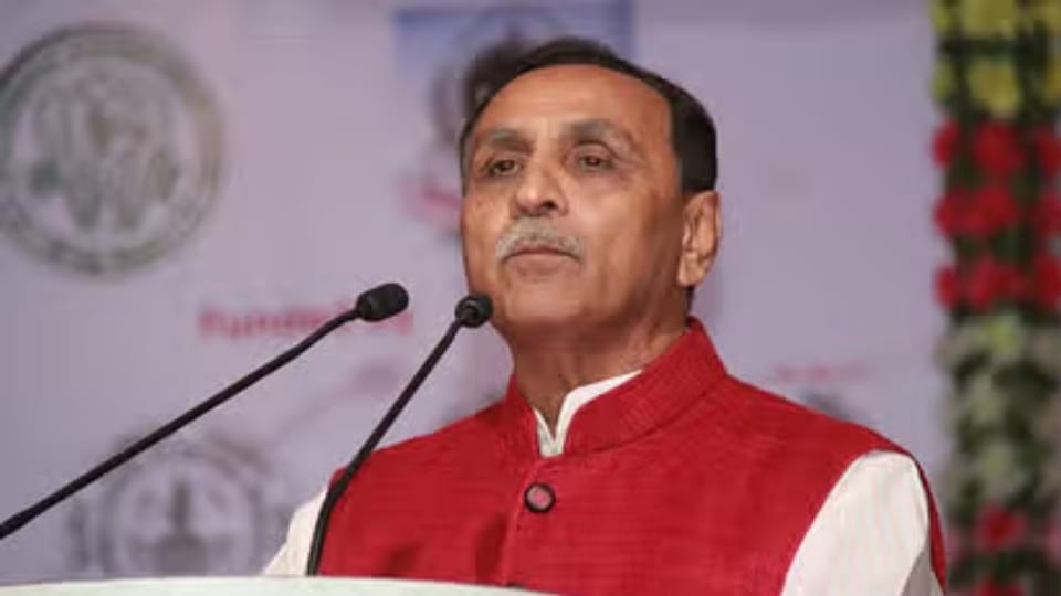 Former Chief Minister Vijay Rupani died in plane crash, all BJP programs cancelled