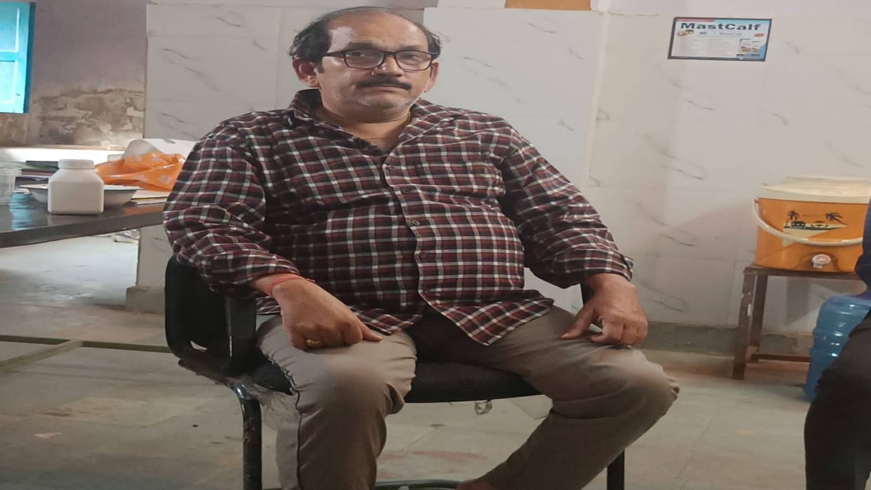 Bharatpur Veterinary officer arrested taking bribe of one thousand rupees case related to buffalo feed water