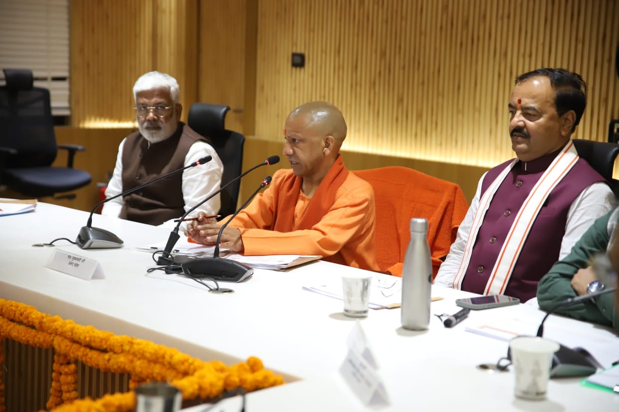 Maha Kumbh 2025: CM Yogi said preparations will be completed by December 10, this time the area of the fair