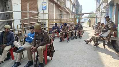 Sambhal Violence: चार दिन से इंटरनेट सेवा बंद... करोड़ों रुपये का लेनदेन प्रभावित; दिनभर पसरा रहता है सन्नाटा Sambhal Violence Internet service closed for four days Transactions worth crores of rupees affected
