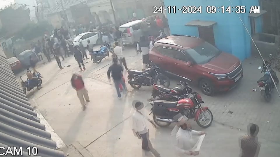 Sambhal Violence Update Mob Emerged From This Route Full News in Hindi