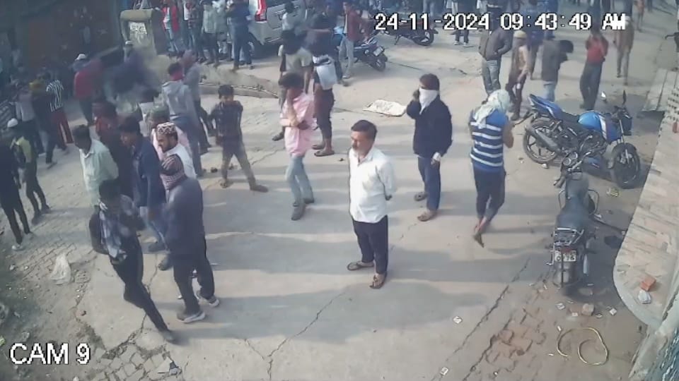 Sambhal Violence Update Mob Emerged From This Route Full News in Hindi