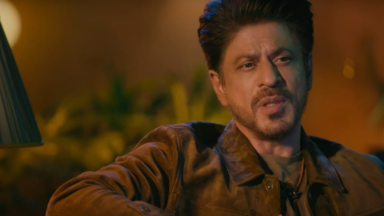 Shah Rukh Khan Stuck in new york during 9 11 attack he come out because wife and children