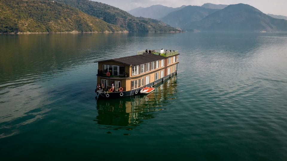 Uttarakhand News cruise boat Started in Tehri Lake Now tourists can spend night in the lake