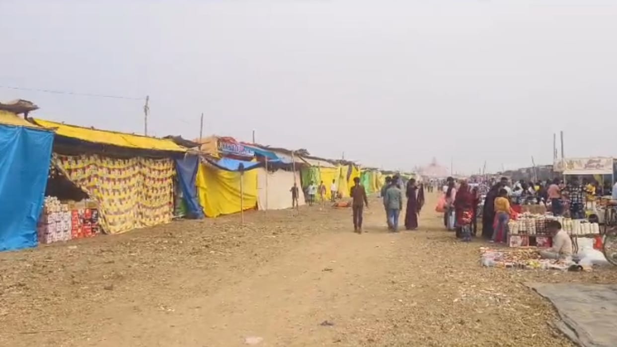 Dadri fair in Ballia Shops closed in protest against charging double price for land