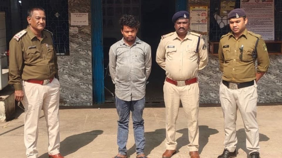 Police arrested the accused who made obscene video of student in Durg