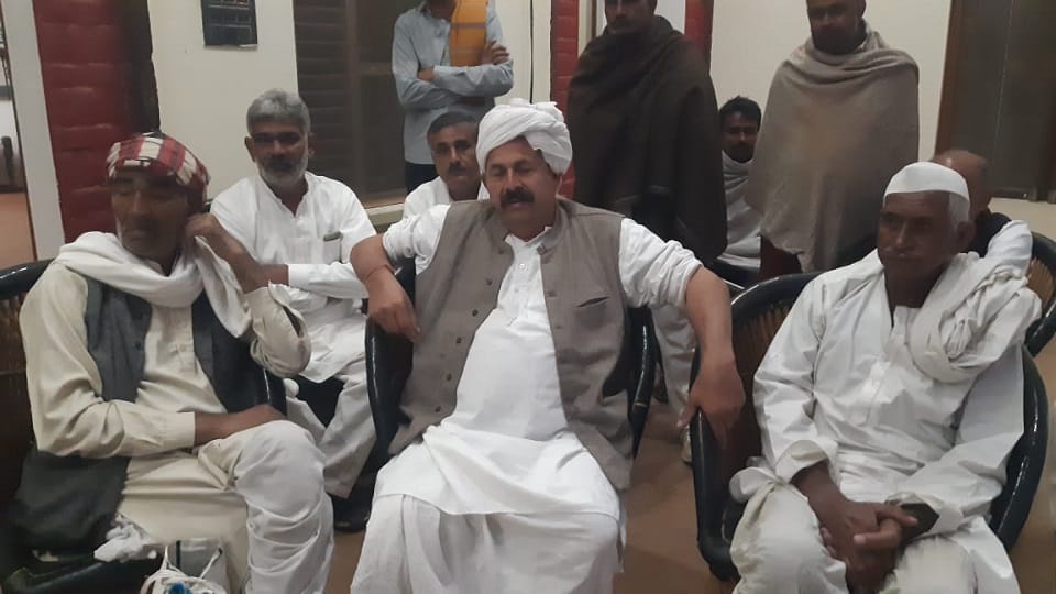 Baghpat: Naresh Tikait said, riots in Sambhal happened under conspiracy, stop tampering with old temple-mosque