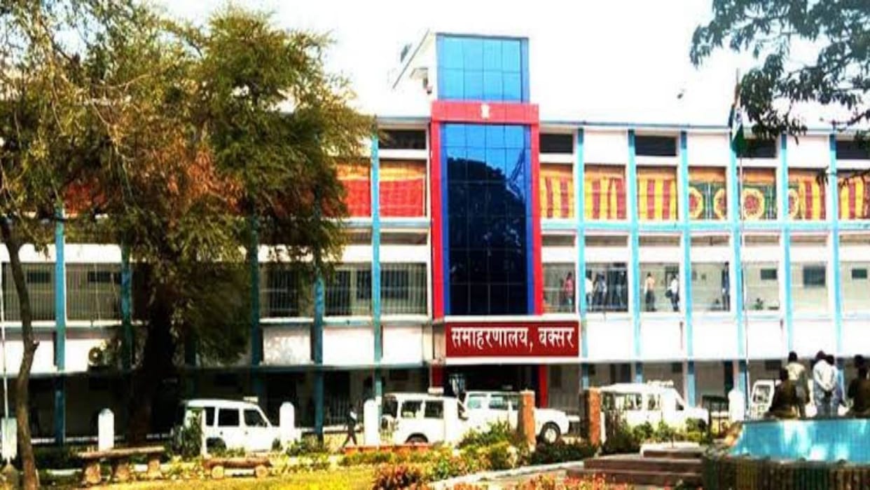 Bihar Buxar got first place in state in providing public service 75,226 cases were executed in October
