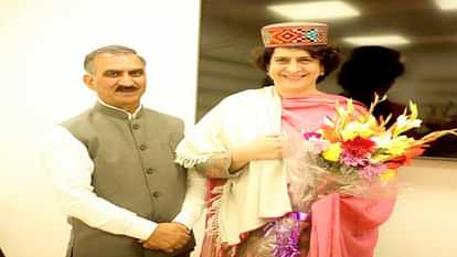 CM Sukhu met Sonia and Priyanka, submitted the report card of ministers