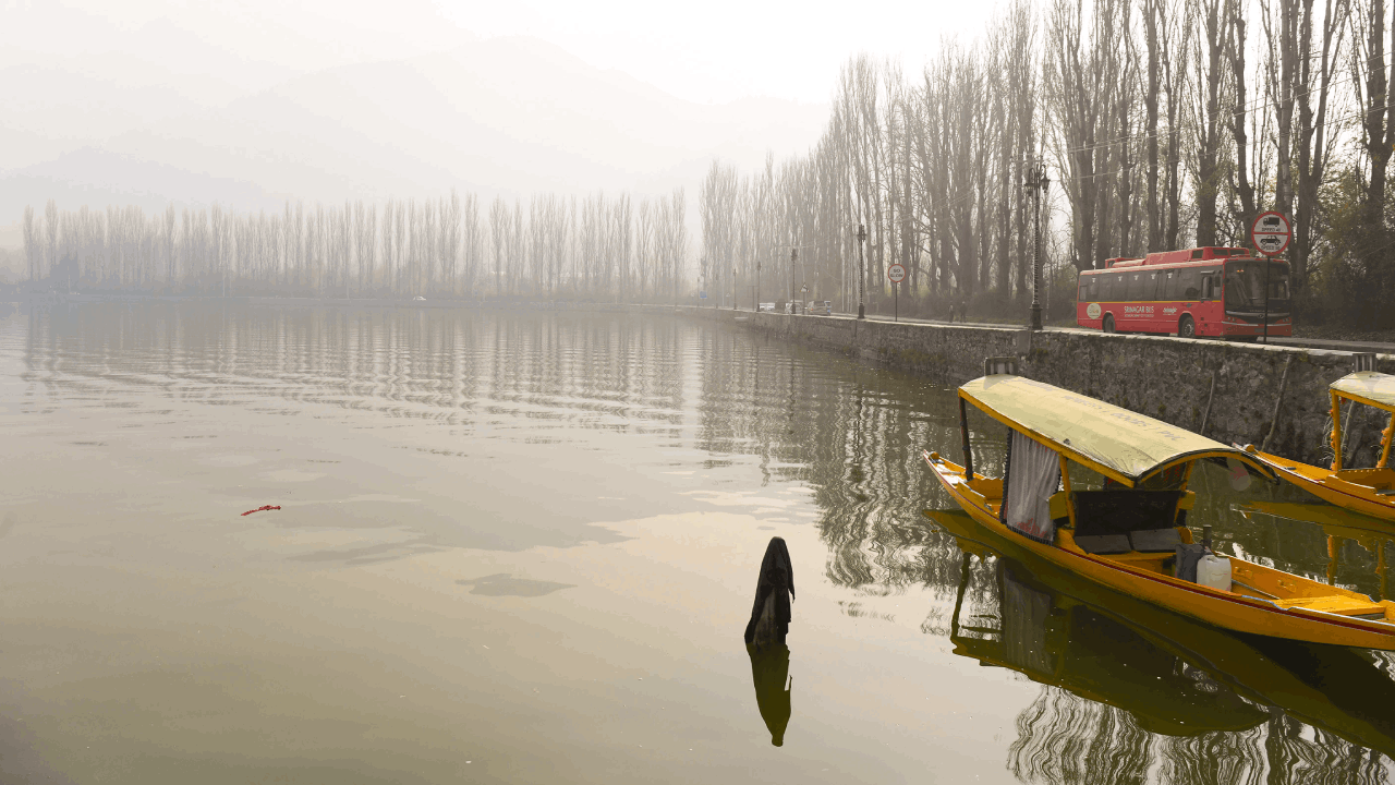 photos of Cold wave continued in Kashmir Valley and Srinagar recording coldest night of season