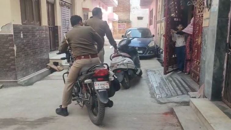 Thieves became active in Mathura: Family had gone to a wedding thieves broke locks stole goods worth lakhs