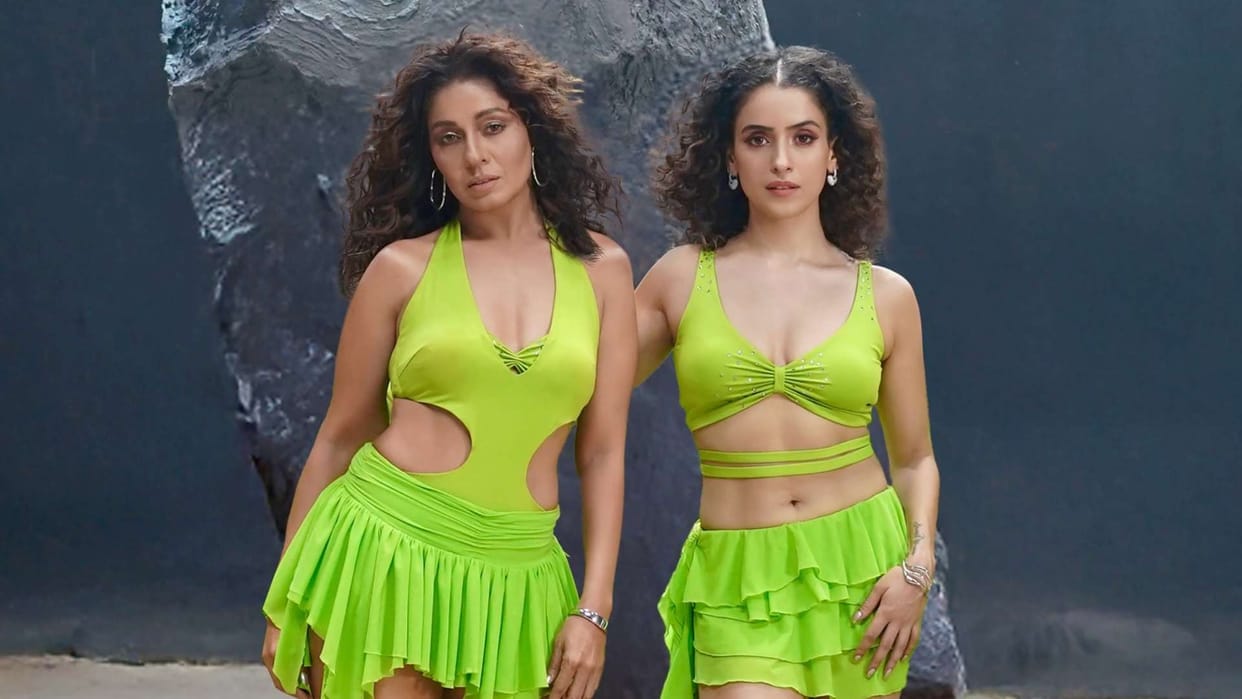 Sanya Malhotra sunidhi Chauhan music albul aankh release fans stuns and react