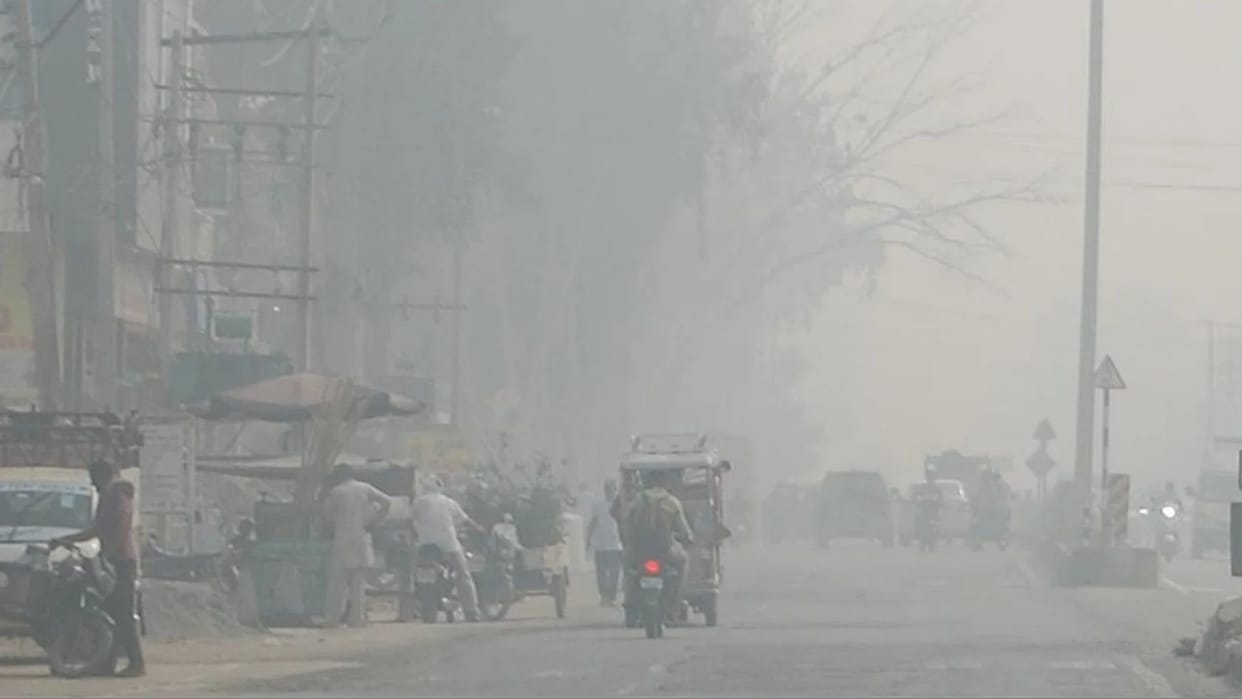 Pollution is making Varanasi sick 300 patients visiting hospitals every day but on paper everything is fine