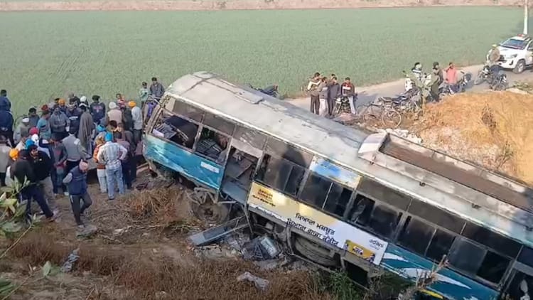 Accident In Moga Uncontrolled Roadways Bus Collided With Pickup In Dharamkot – Amar Ujala Hindi News Live