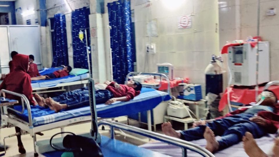23 children of Balak Ashram School, Bhopalpatnam in Bijapur suddenly fell ill