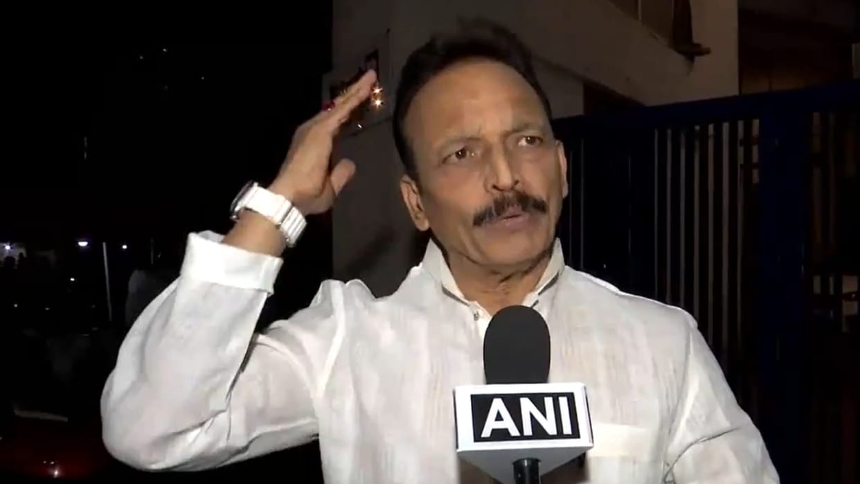 Congress leader Bhai Jagtap controversial statement on ec raised questions on EVM