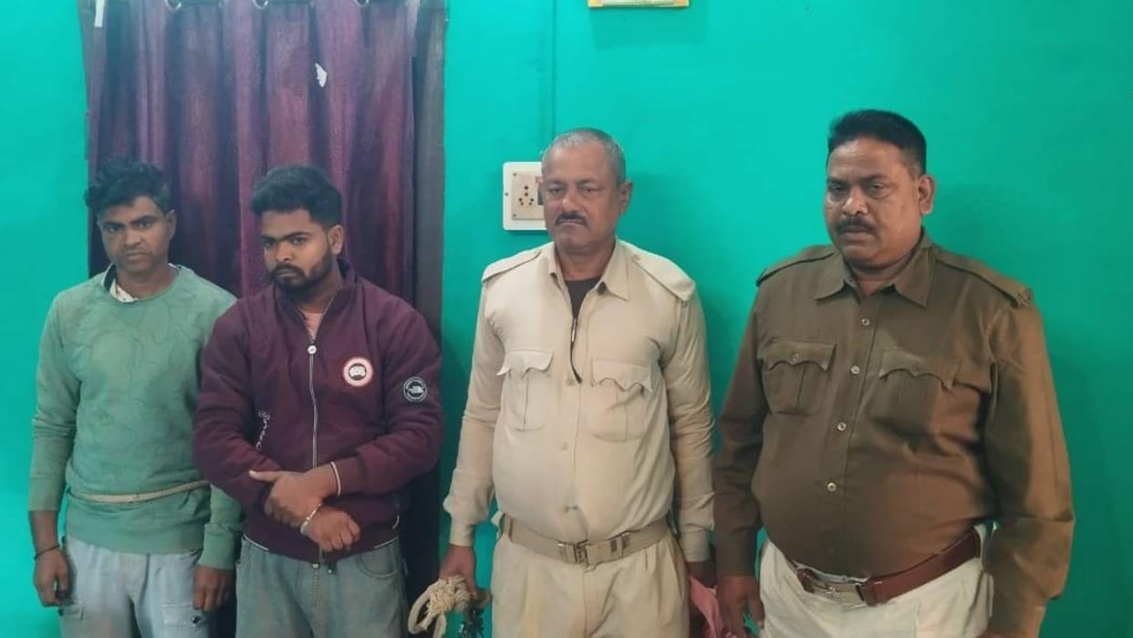 Bihar Several people made accused in case of attacking Chhapra police team and freeing three accused