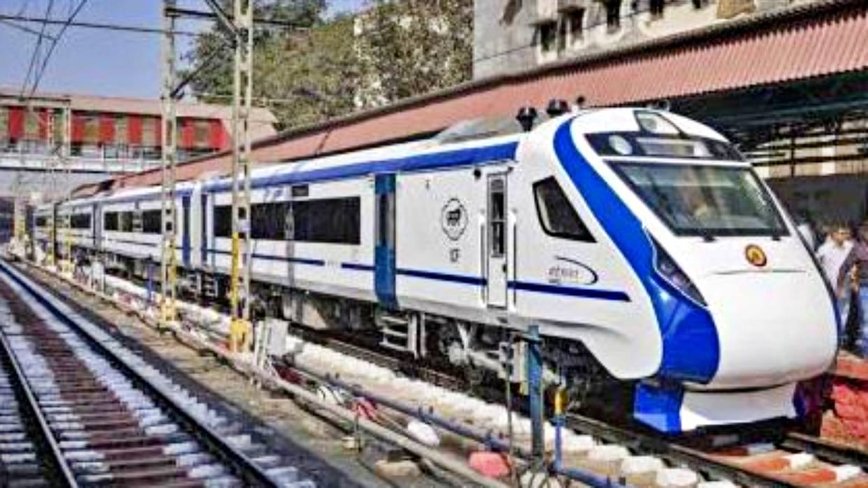Railway Extension of operating period of Vande Bharat Special running between Patna and New Delhi
