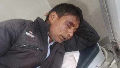 Baghpat: Car collides with a canter parked on the expressway, youth dies, condition of four people critical