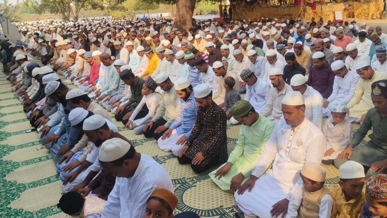 Waqf Board claim on UP college Administration security of campus PAC deployed turned into cantonment