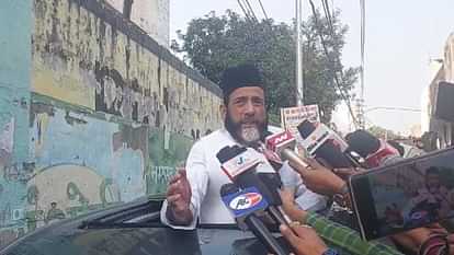 Maulana Tauqeer Raza went out to offer namaz on bike in Bareilly