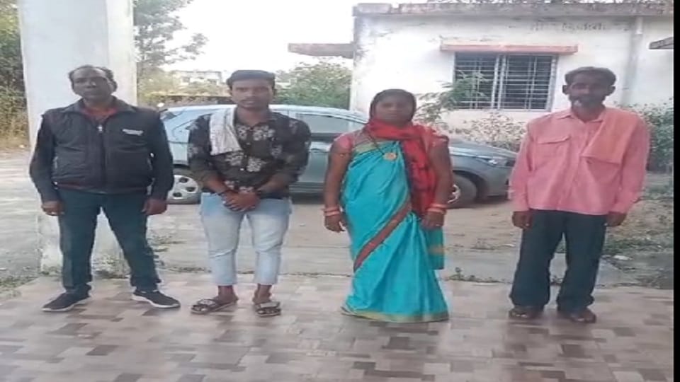 पुलिस की गिरफ्त में आरोपी