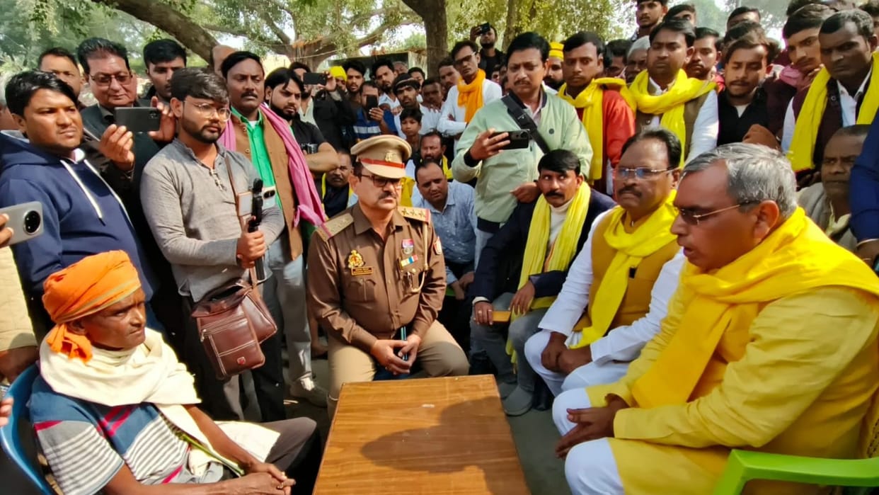 Minister Omprakash Rajbhar met family said every possible help given Jaunpur youth died in Varanasi