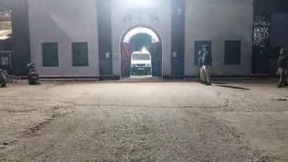 A prisoner's body found hanging from a tree in Raebareli jail.