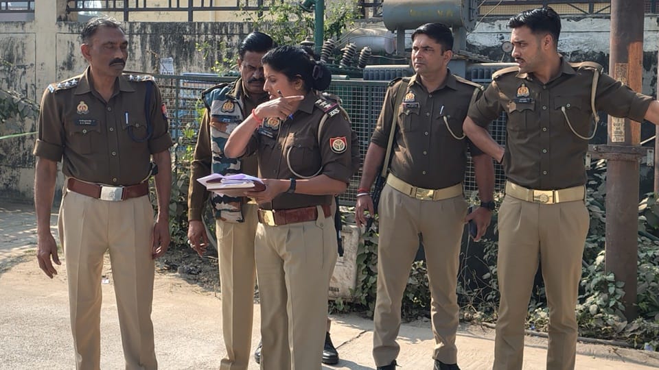 Sambhal Jama Masjid case: Advocate commissioner asked for time to present report, SC gave this order