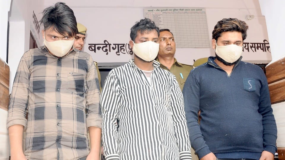 Sambhal violence: After the name of Turk community appeared in FIR, there was uproar, politics became intense