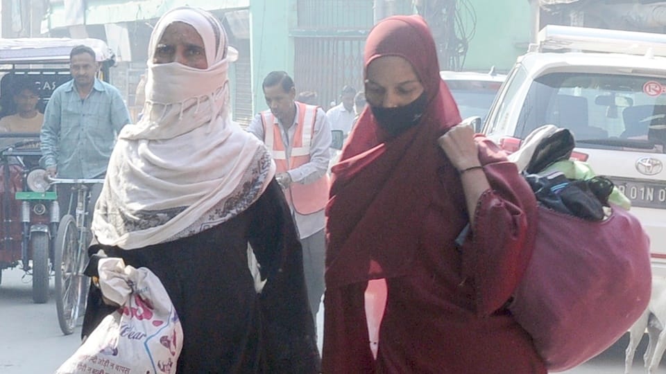 Internet restored in Sambhal: People seen in vegetable shops in evening, silence in violence hit areas