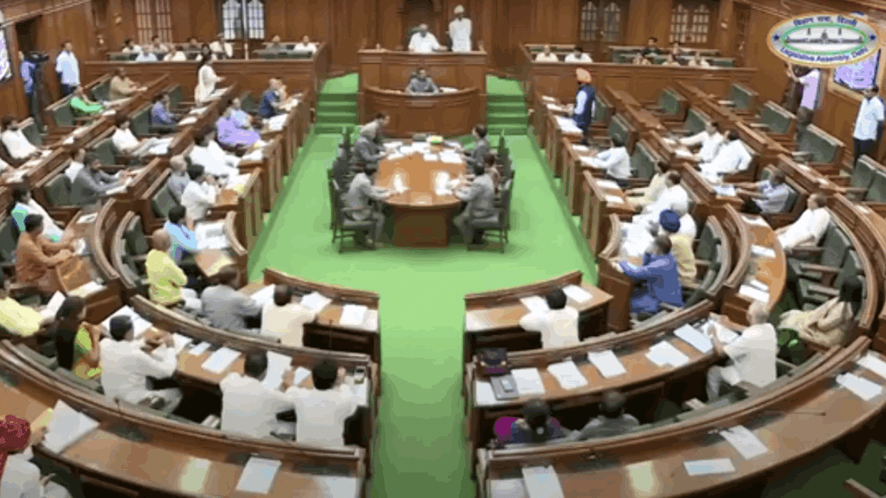 Huge uproar over law and order in Delhi Assembly