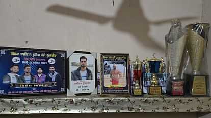 इंग्लैंड में पंजाब का डंका:बरनाला का युवक ब्रिटेन आर्मी में भर्ती, छोटी उम्र में सिर से उठ गया था पिता का साया Barnala youth Davinder singh join England Army inspiring story