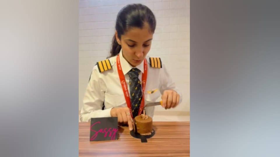 Air India Pilot Srishti Tuli Suicide Case Vide call Talk to Mother See Photos