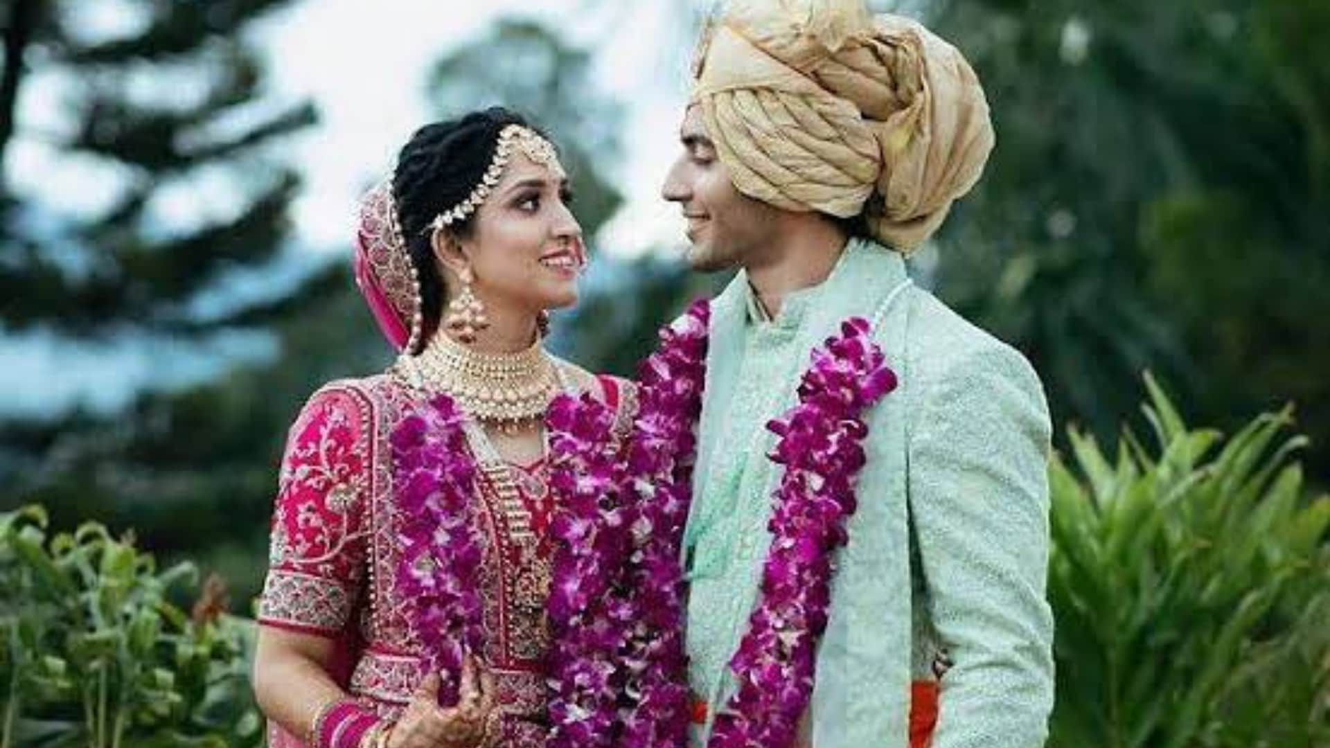 Pandya Store Fame actor Akshay Kharodia announced Separation from wife Divya Punetha